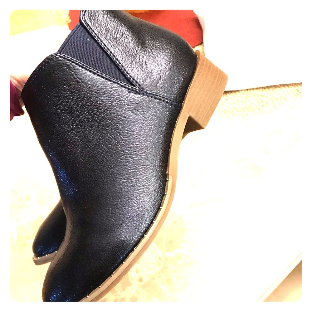 New booties!! Cute for fall